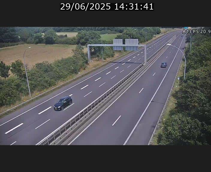 Traffic live webcam Luxembourg Croix de Bettembourg, rond-point d'Hellange - A13 direction Allemagne - BK 20.9