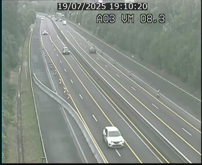 Traffic live webcam Luxembourg Bettembourg - A3 - BK 8.3 - direction France