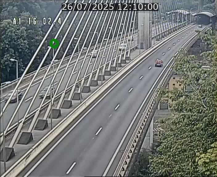 Traffic live webcam Luxembourg Sandweiler - A1 direction Luxembourg-ville - BK 2.4