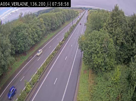Webcam sur l'E411 à hauteur du pont surplombant la N40, à proximité de la sortie 26 Verlaine - Libramont-Chevigny. Vue orientée vers Namur