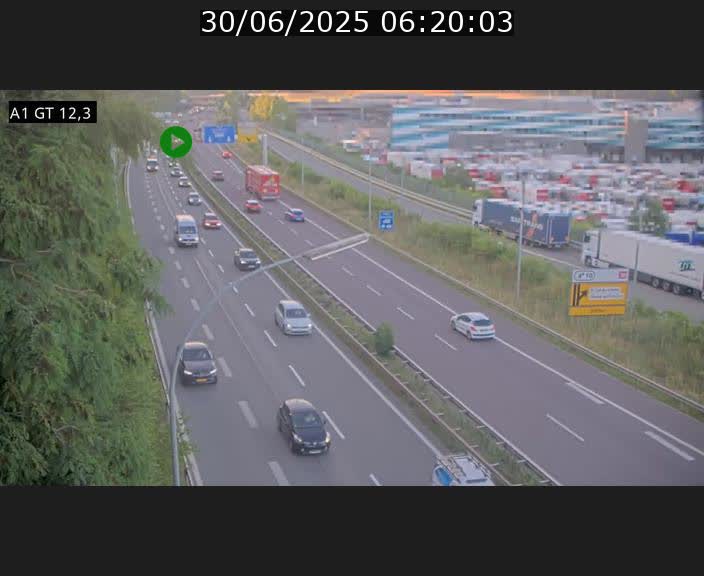 Traffic live webcam Luxembourg Senningerberg - A1 direction Allemagne - BK 12.3