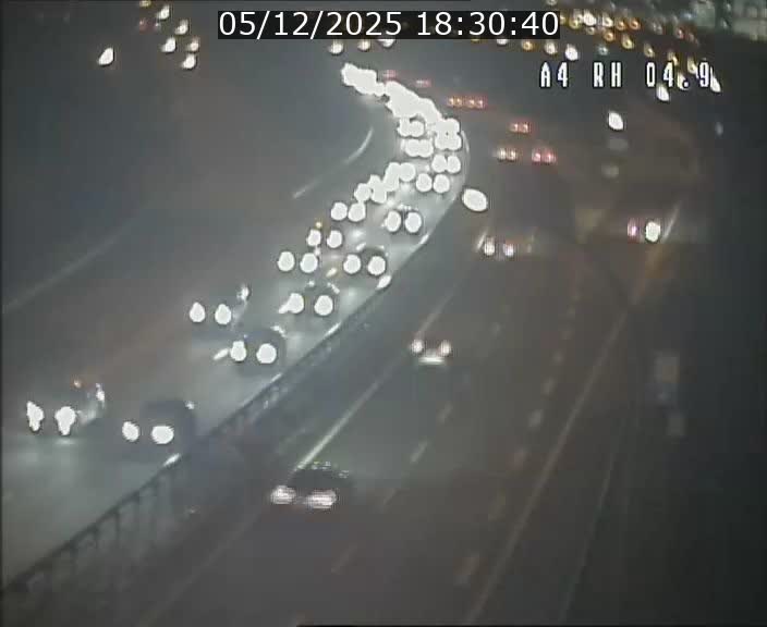 Traffic live webcam Luxembourg Leudelange - A4 - BK 4.9 - direction Luxembourg