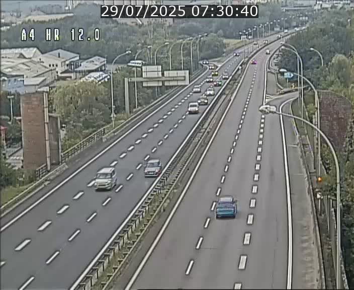 Traffic live webcam Luxembourg Jonction Foetz - A4 - BK 12.0 - direction Esch sur Alzette