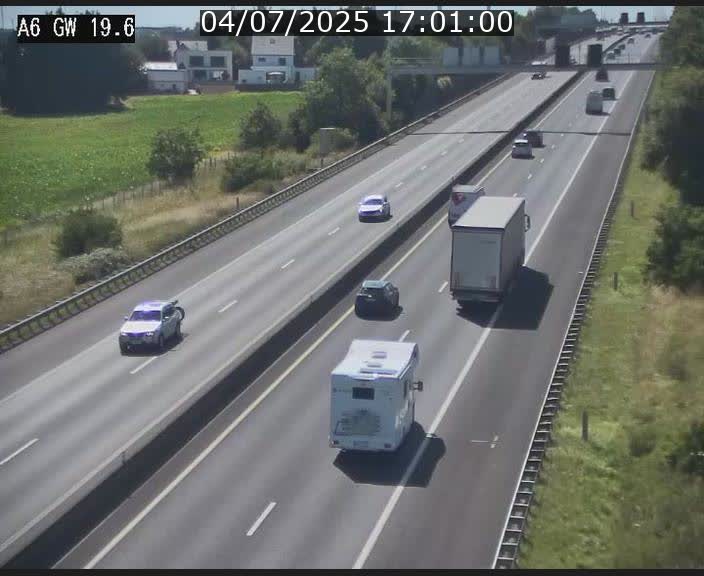 Traffic live webcam Luxembourg - Steinfort - A6 - BK 19.6 - direction Belgique