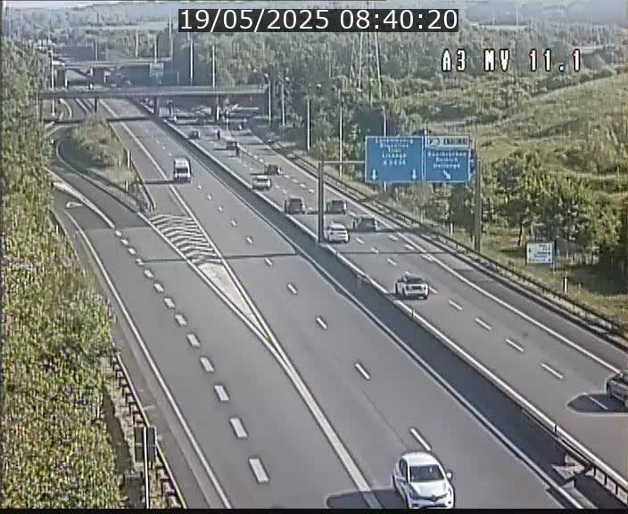 Traffic live webcam Luxembourg Croix de Bettembourg A3 - BK 11.1 - direction Luxembourg-ville