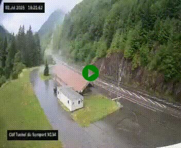 Webcam à l'entrée du tunnel du Somport, côté français, sur la N134, dans les Pyrénées, en direction de l'Espagne, à 1116 mètres d'altitude