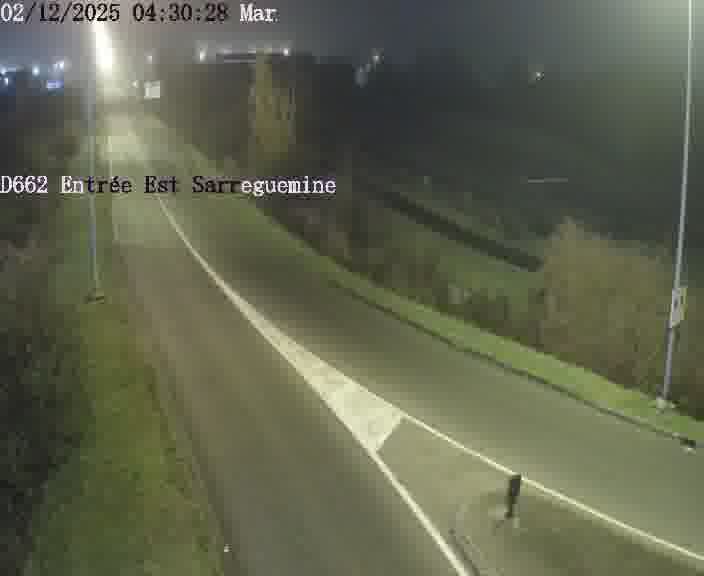 Point de vue trafic déployé sur D662 (France) à Sarreguemines, regardant vers Sarreguemines, aidant conducteurs et services à anticiper les flux.