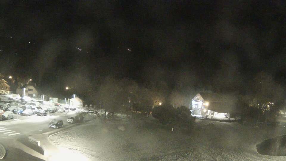 Webcam au niveau de la mairie du village du Bourg d'Oisans, aux pieds de l'Alpe d'Huez et aux portes du parc des Écrins