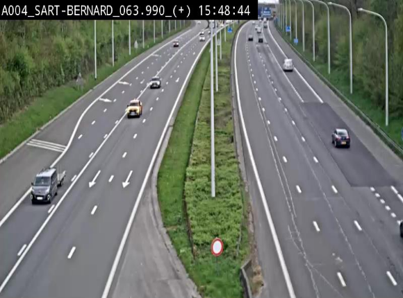 Webcam sur l'E411 à hauteur de la jonction avec la N4 à la sortie de Namur. Vue orientée vers Luxembourg