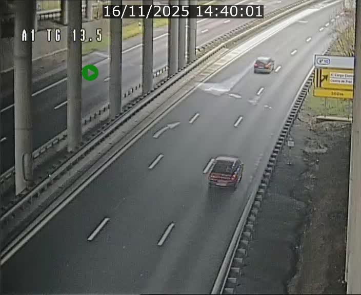 Traffic live webcam Luxembourg Senningen - A1 direction Luxembourg - BK 13.5