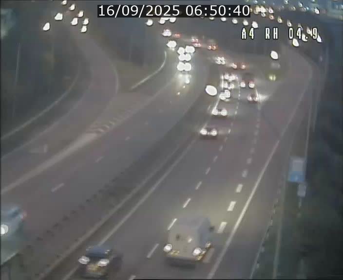 Traffic live webcam Luxembourg Leudelange - A4 - BK 4.9 - direction Luxembourg