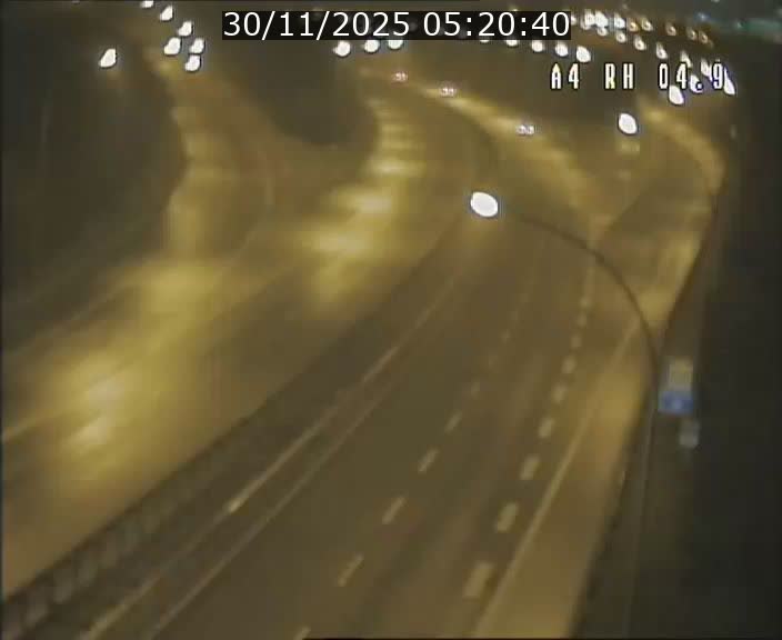 Traffic live webcam Luxembourg Leudelange - A4 - BK 4.9 - direction Luxembourg