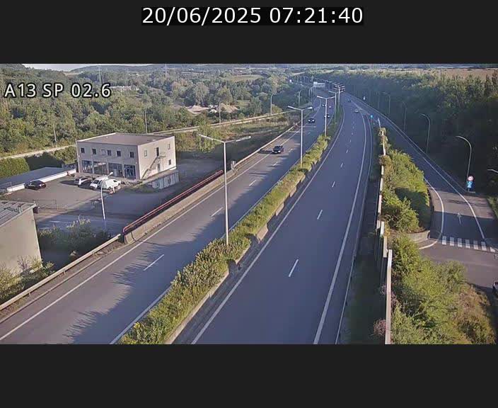 Traffic live webcam Luxembourg Sanem - A13 direction Pétange - BK 2.6