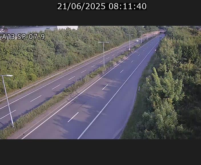 Traffic live webcam Luxembourg Jonction Lankelz - A13 direction Pétange - BK 7.9