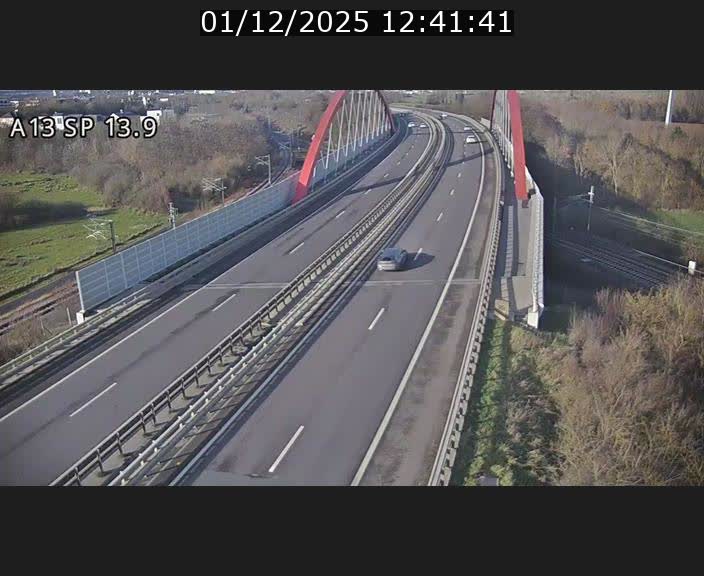 Traffic live webcam Luxembourg Kayl - A13 direction Esch-sur-Alzette/Luxembourg-ville - BK 13.9