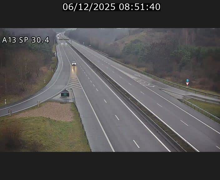 Traffic live webcam Luxembourg Altwies - A13 direction Luxembourg-ville - BK 30.4