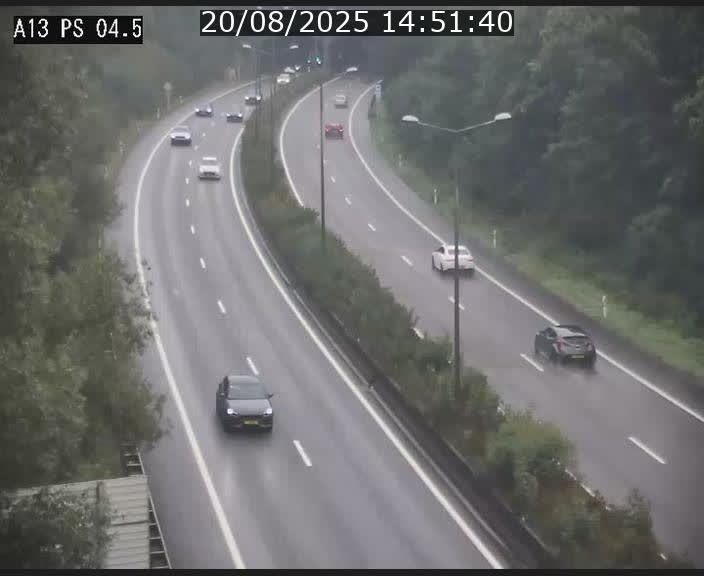 Traffic live webcam Luxembourg Differdange - A13 direction Esch-sur-Alzette - BK 4.5
