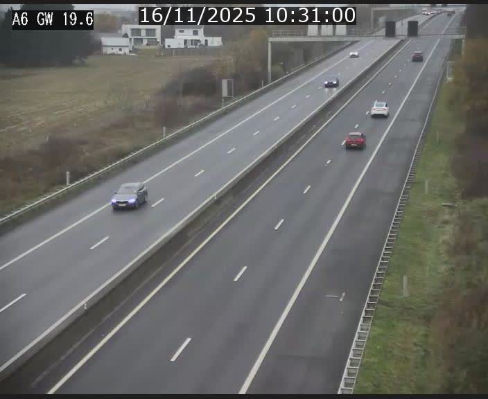 Traffic live webcam Luxembourg - Steinfort - A6 - BK 19.6 - direction Belgique
