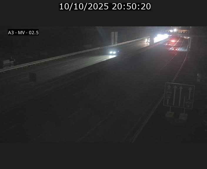 Webcam autoroute A3 au Luxembourg à proximité de la Croix de Gasperich. Vue orientée vers Luxembourg