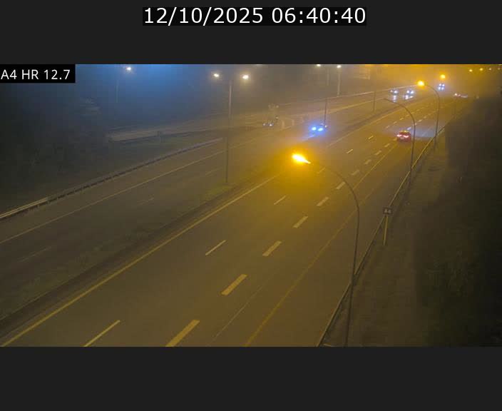 Traffic live webcam Luxembourg Esch sur Alzette - A4 - BK 12.7 - direction Esch-Belval