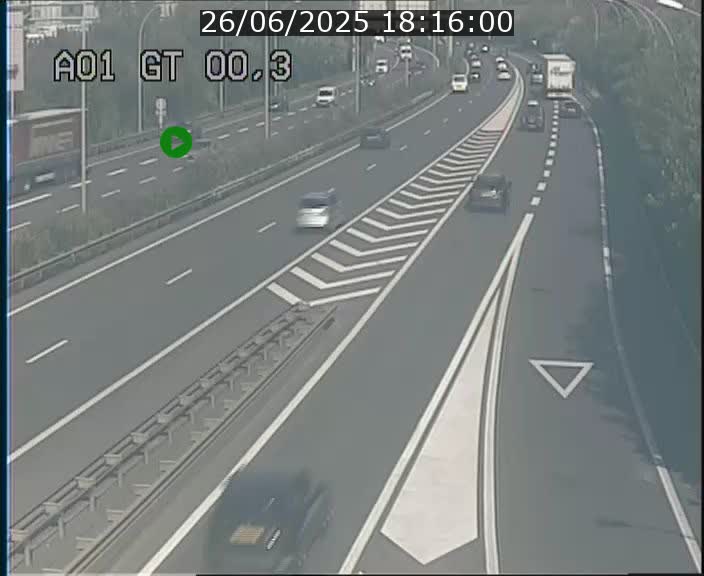 Traffic live webcam Luxembourg Croix de Gasperich - A1 direction Kirchberg - BK 0.3