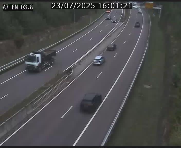 Caméra autoroute Luxembourg A7 - Passage à gibier Rëngelbour - direction Tunnel Stafelter