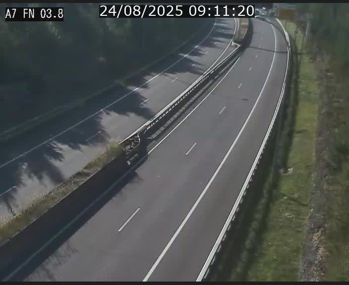 Caméra autoroute Luxembourg A7 - Passage à gibier Rëngelbour - direction Tunnel Stafelter