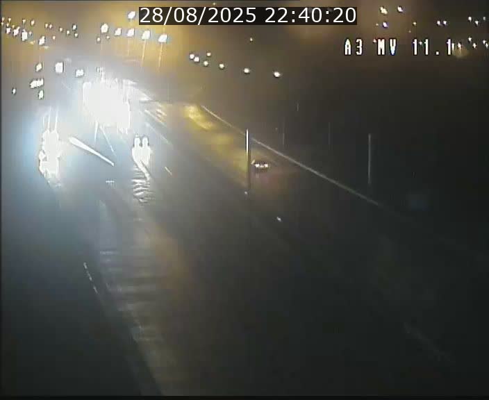 Traffic live webcam Luxembourg Croix de Bettembourg A3 - BK 11.1 - direction Luxembourg-ville