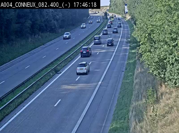 Webcam sur l'E411 avant les sorties 20 menant à Ciney, Dinant et Achêne. Vue orientée vers Namur