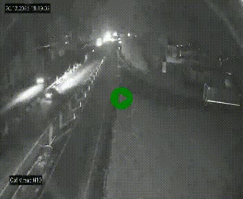 Vue en direct de l'autoroute A10 grâce à un drône situé au-dessus du péage de Virsac