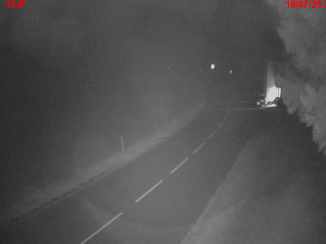 Webcam en haut du col du Ballon d'Alsace sur la D465 à 1075 mètres d'altitude dans les Vosges