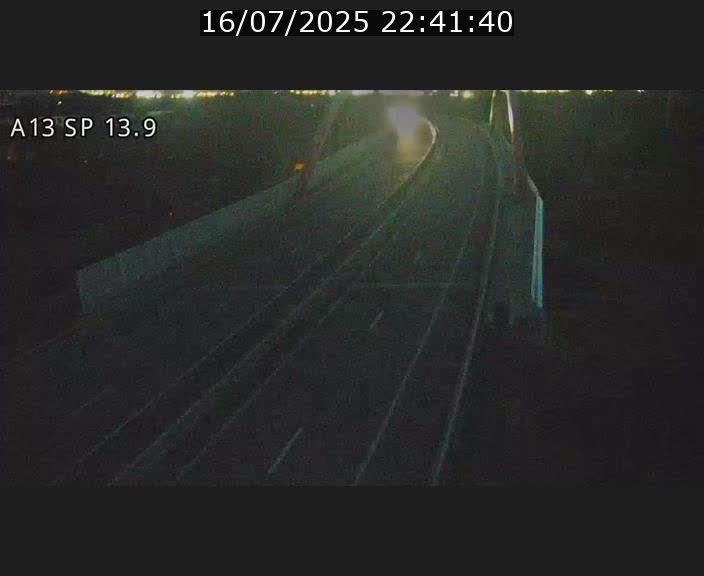 Traffic live webcam Luxembourg Kayl - A13 direction Esch-sur-Alzette/Luxembourg-ville - BK 13.9