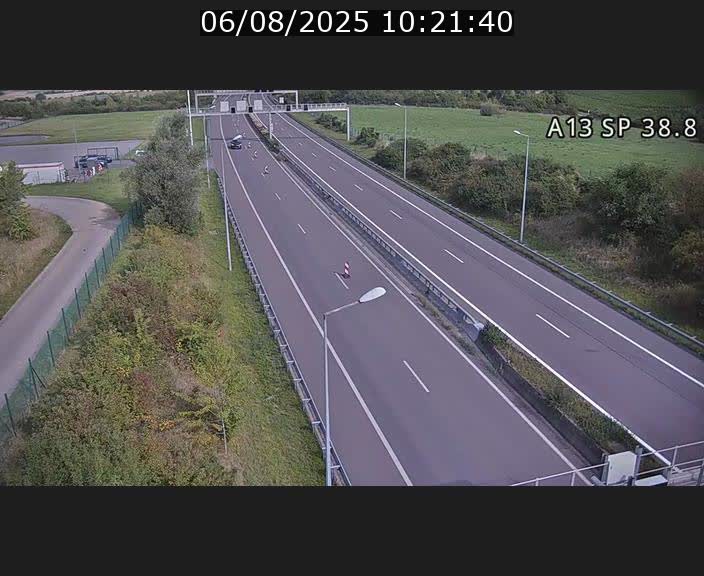Webcam autoroute A13 à l'entrée ouest du tunnel Markusbierg à Schengen. Vue orientée vers le tunnel et l'Allemagne