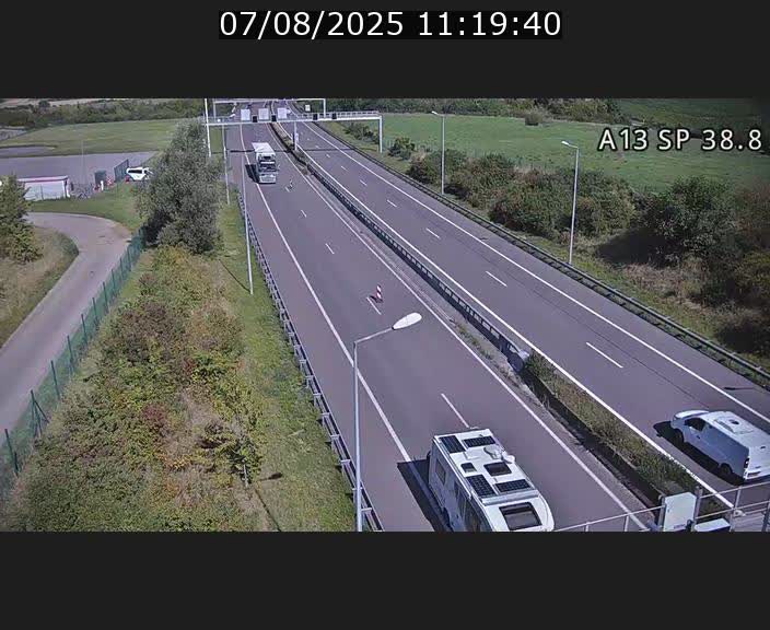 Webcam autoroute A13 à l'entrée ouest du tunnel Markusbierg à Schengen. Vue orientée vers le tunnel et l'Allemagne