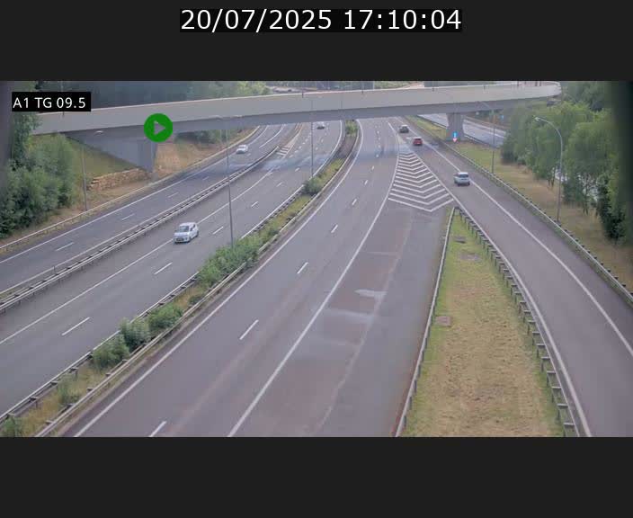 Traffic live webcam Luxembourg Jonction Grünewald - A1 direction Luxembourg-ville - BK 9.5