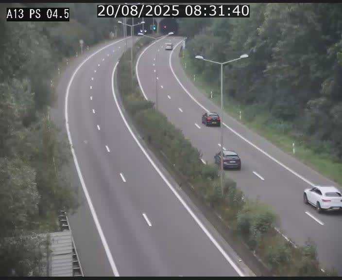 Traffic live webcam Luxembourg Differdange - A13 direction Esch-sur-Alzette - BK 4.5