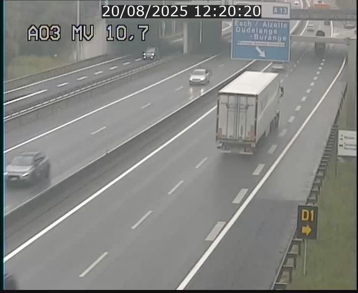 Traffic live webcam Luxembourg Croix de Bettembourg - A3 - BK 10.7 - direction France