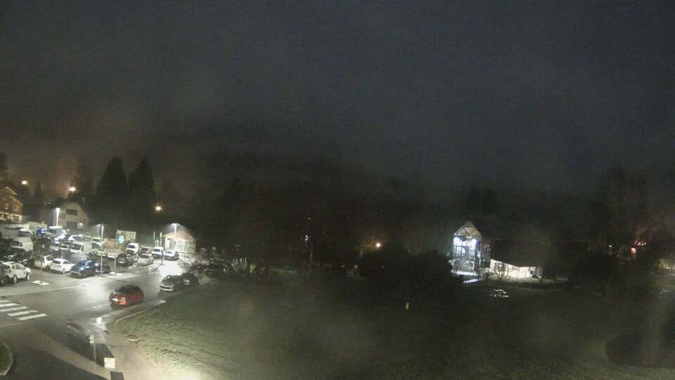 Webcam au niveau de la mairie du village du Bourg d'Oisans, aux pieds de l'Alpe d'Huez et aux portes du parc des Écrins