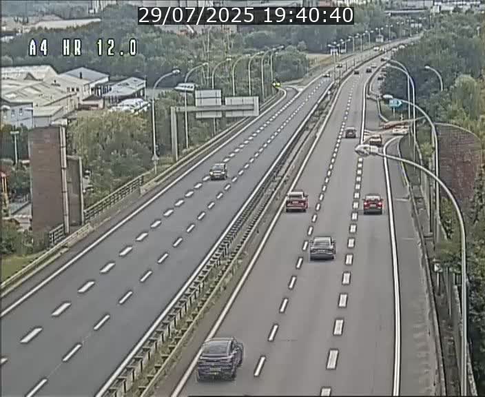 Traffic live webcam Luxembourg Jonction Foetz - A4 - BK 12.0 - direction Esch sur Alzette