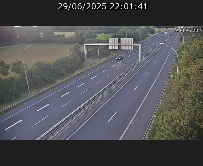 Traffic live webcam Luxembourg Croix de Bettembourg, rond-point d'Hellange - A13 direction Allemagne - BK 20.9