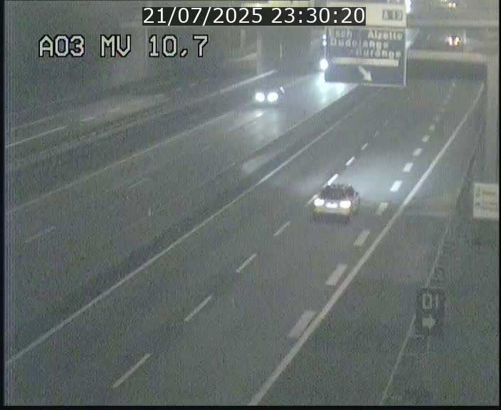 Traffic live webcam Luxembourg Croix de Bettembourg - A3 - BK 10.7 - direction France