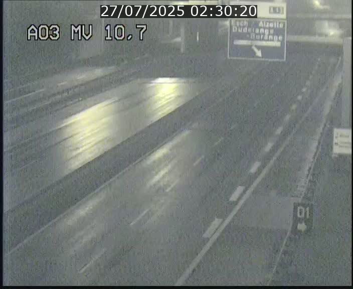 Traffic live webcam Luxembourg Croix de Bettembourg - A3 - BK 10.7 - direction France