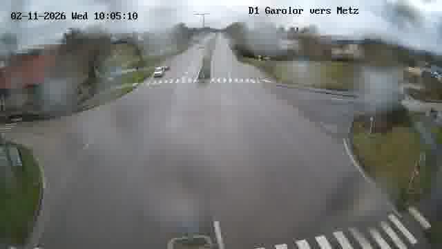 Webcam installée le long de D1 (France) à Ennery, pointée vers Metz, utile pour suivre précisément les conditions de trafic.