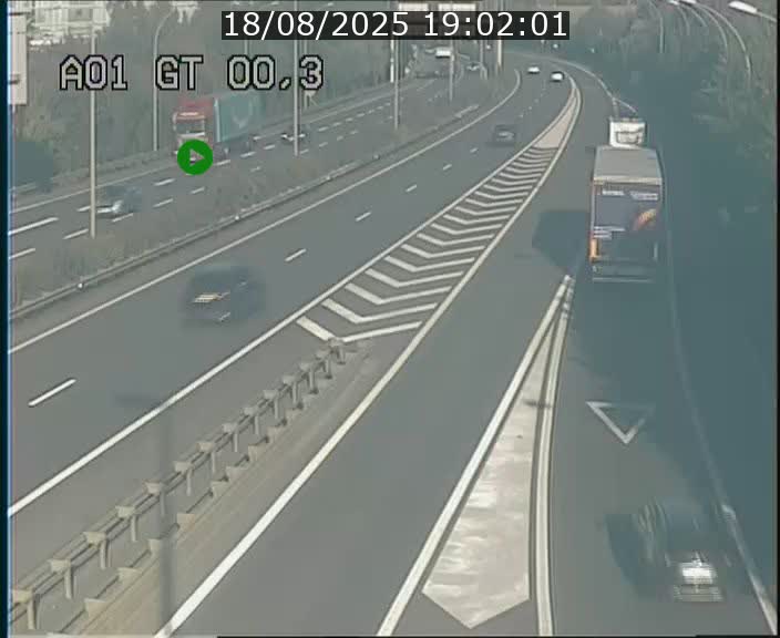 Traffic live webcam Luxembourg Croix de Gasperich - A1 direction Kirchberg - BK 0.3