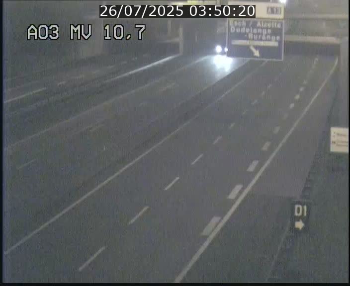 Traffic live webcam Luxembourg Croix de Bettembourg - A3 - BK 10.7 - direction France