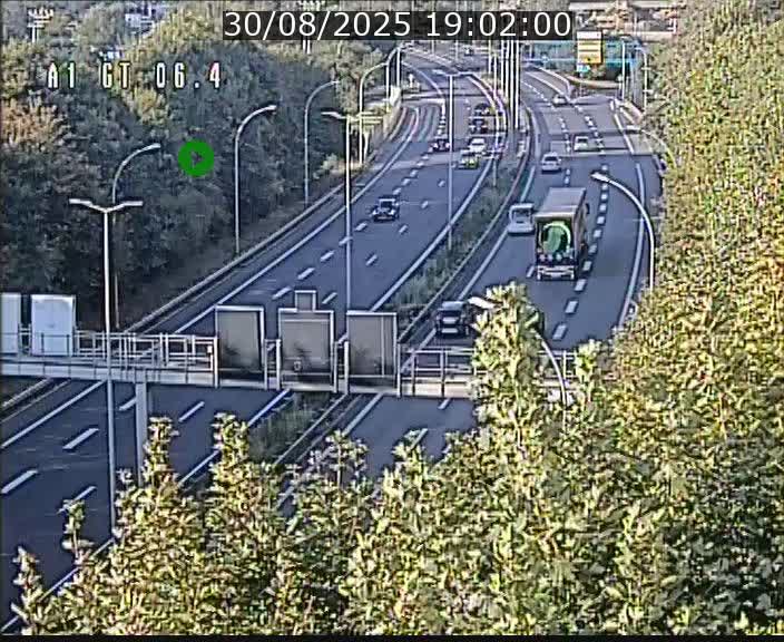 Traffic live webcam Luxembourg Hamm - A1 direction Sandweiler - BK 6.4