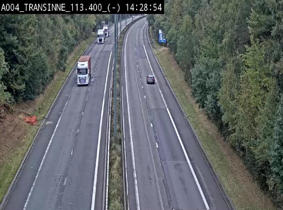Caméra trafic E411 (A4) - Transinne direction Namur - BK 113.425