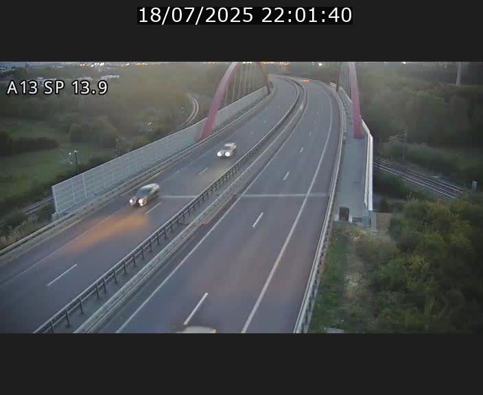 Traffic live webcam Luxembourg Kayl - A13 direction Esch-sur-Alzette/Luxembourg-ville - BK 13.9