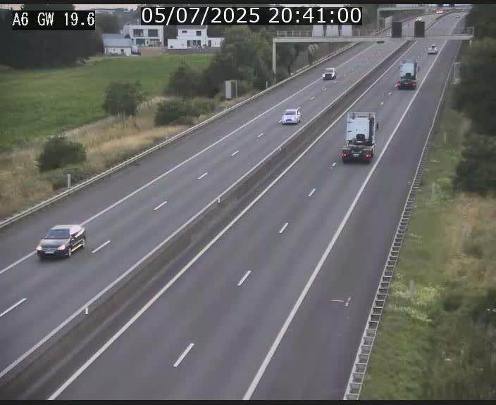 Traffic live webcam Luxembourg - Steinfort - A6 - BK 19.6 - direction Belgique