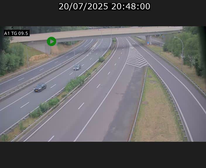 Traffic live webcam Luxembourg Jonction Grünewald - A1 direction Luxembourg-ville - BK 9.5